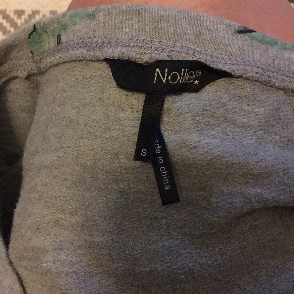 Nollie Floral Pullover with Studded Shoulders - Picture 4 of 4